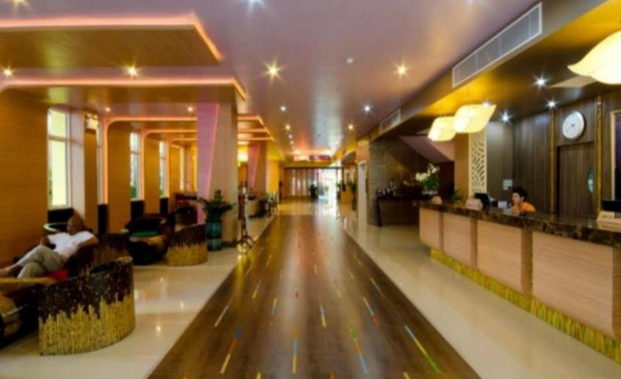 Sabai Sabana Hotell Pattaya Exteriör bild